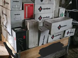 Blandet nye fjedre