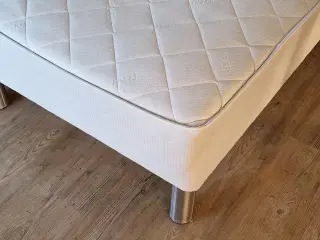 2 boksmadras 90×200 cm med ben