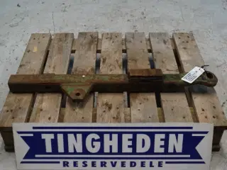 John Deere 2030 R.H. Liftarm AT30150