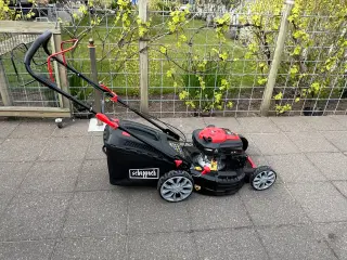 FABRIKSNY Selvkørende plæneklipper 