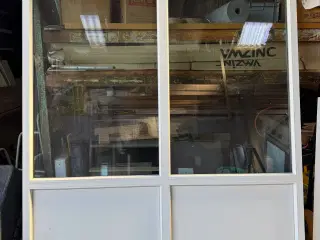 Vindues parti i plast fra Rationel 