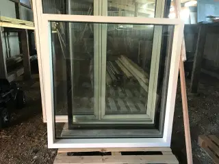 Fast vindue som nyt H: 133 cm, B: 130,5 cm