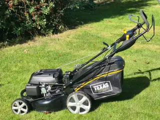  Texas Razor selvkørende plæneklipper 