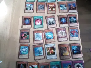 Konami Yu-gi-oh! samlekort