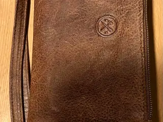 “Hide stitches” skind pung