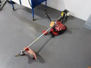 BUSKRYDDER, med