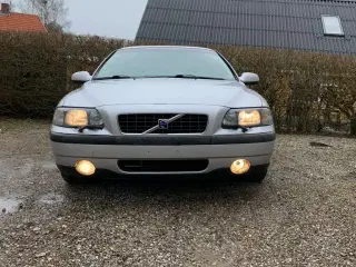 Volvo s60 2.4 t ny synet