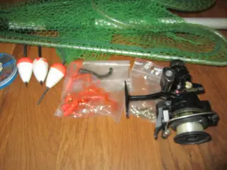 FISKESTOL + FISKEGREJ.