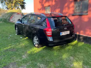 Sort Bil Kia Cee'd