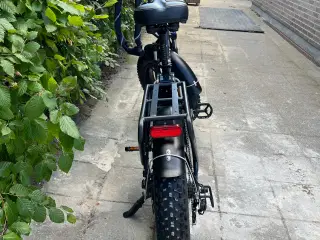 El fatbike Engwe boost