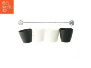 Væghængte plastikpotter med stang fra IKEA (str. 55 cm)