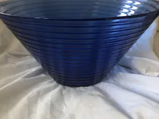 Stor blå glas skål