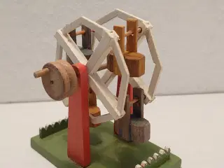 Erzgebirge:Miniature pariserhjul.Ca 1950