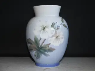 Vase med julerose fra Royal Copenhagen