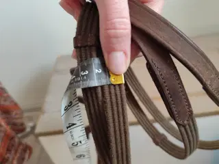 Brune webbing tøjler pony