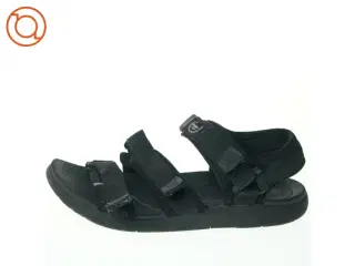 Sandaler fra Nanok (str. 38)