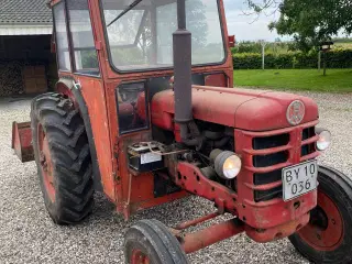 Traktor Volvo Krabat BM 425