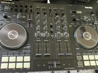 Roland dj707m mixer 