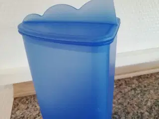 beholder, Tupperware