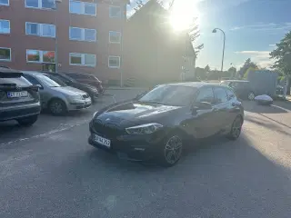 BMW 118i 1,5 Sport Line aut.