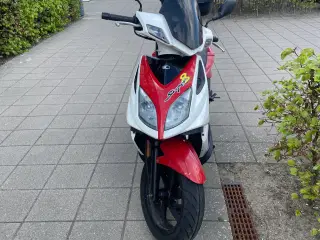 Kymco super 8