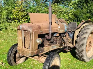 Fordson Major benzin