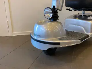 Ny Skovduen El-scooter