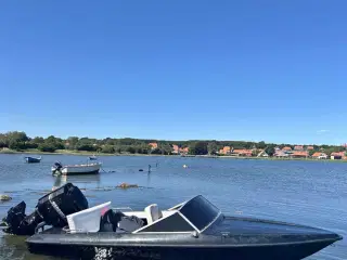 Fletcher arrowsport 115HK M. Trailer
