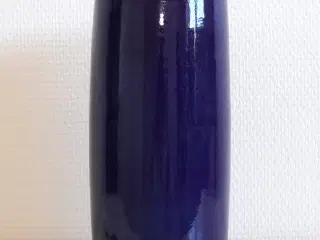 Stentøjs vase med blå glasur fra Michael Andersen