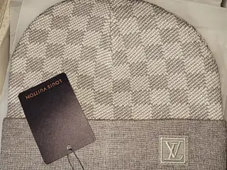 Louis Vuitton hue grå