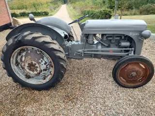 Ferguson TEA 20 