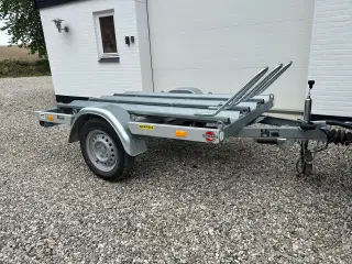 Mc trailer udlejes 