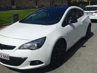 Opel Astra 1,6 T 180 Sport GTC