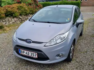 Ford  fiesta 