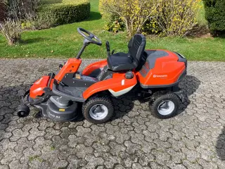 Husqvarna Rider - R214TC