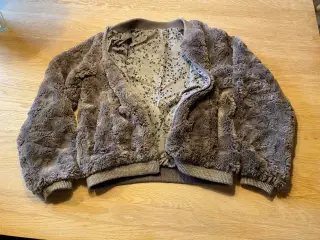 Pompdelux jakke str. 140 det er en vendejakke