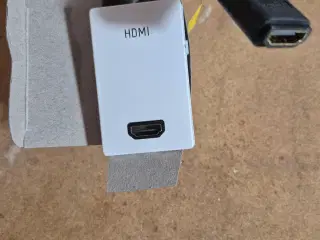 HDMI vægudtag