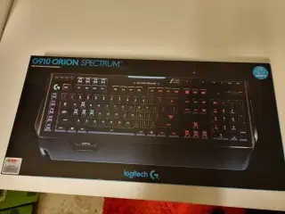 Logitech G910 Orion Spectrum keyboard