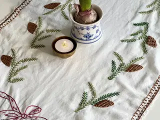 Antik julebordløber m kniplinger, 40 x 90 cm