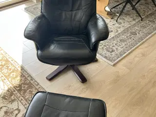 Læderstole på brun drejefod