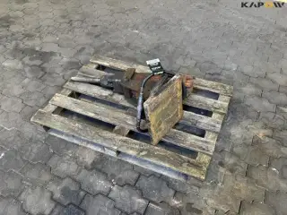 - - - Hydraulisk hammer