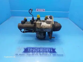 New Holland 8970 Hovedbremse Cylinder E9NN2A064AE