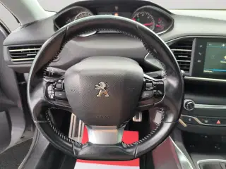 Peugeot 308 1,6 BlueHDi 120 Allure Sky SW