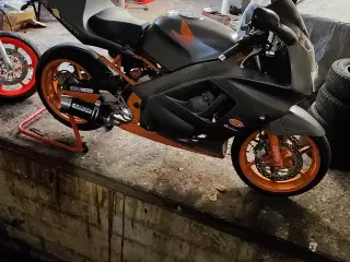 Honda CBR600 F3 Repsol replika