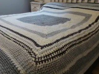 Handmade sengetæppe