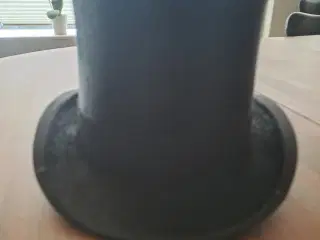 Top hat/cylinder hat i sort