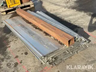 Rustfrie plader anslået 31 styk.