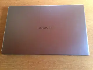 SE HER - Huawei Matebook D15 supertynd bærbar.