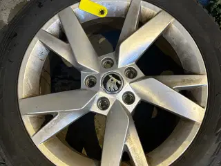 Skoda Taurus Alu fælg incl 3 dæk
