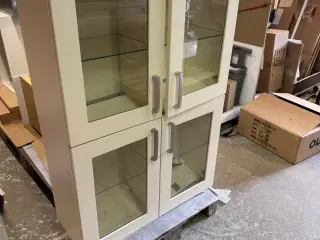 vitrine skabe med klart glas 